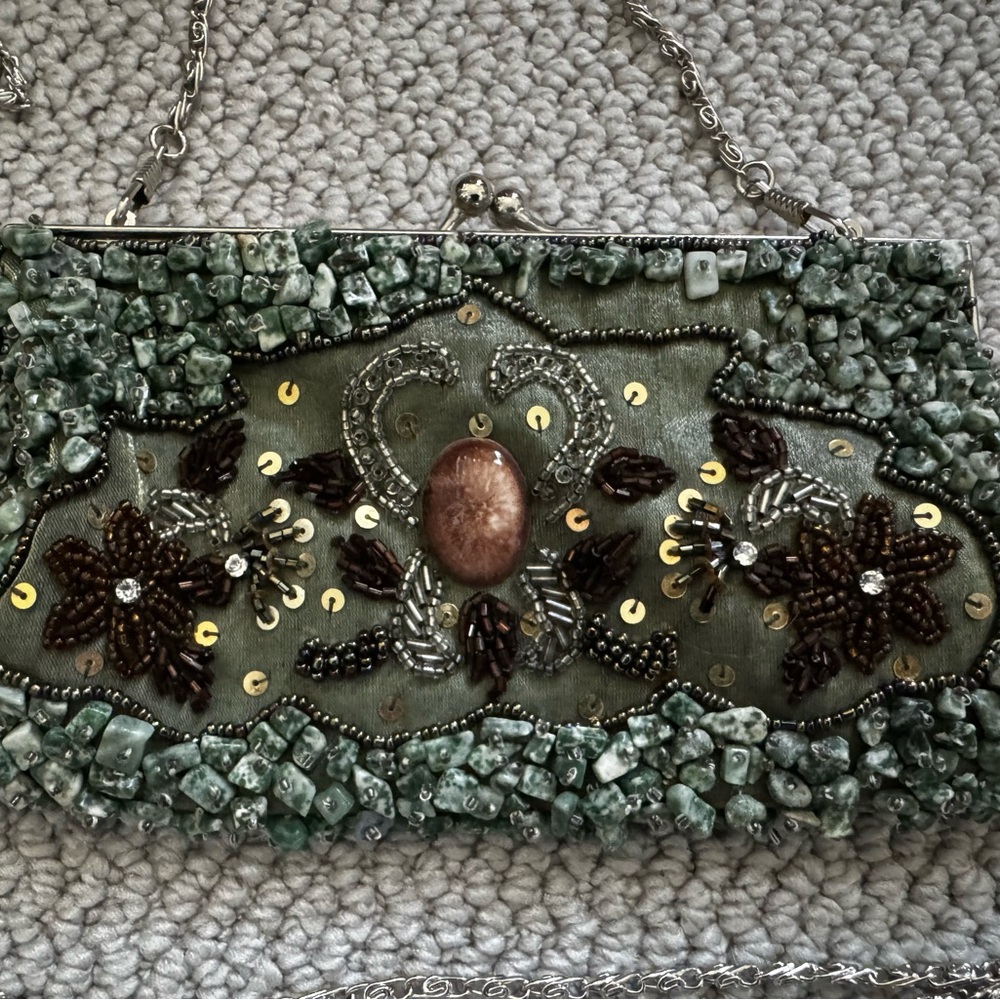 💚💚Green Jeweled Vintage Look Purse 💚💚